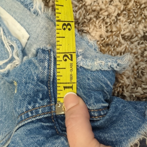 American Eagle bue floral embroidered high rise denim cut off mom shorts - Picture 6 of 11